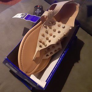 Never worn